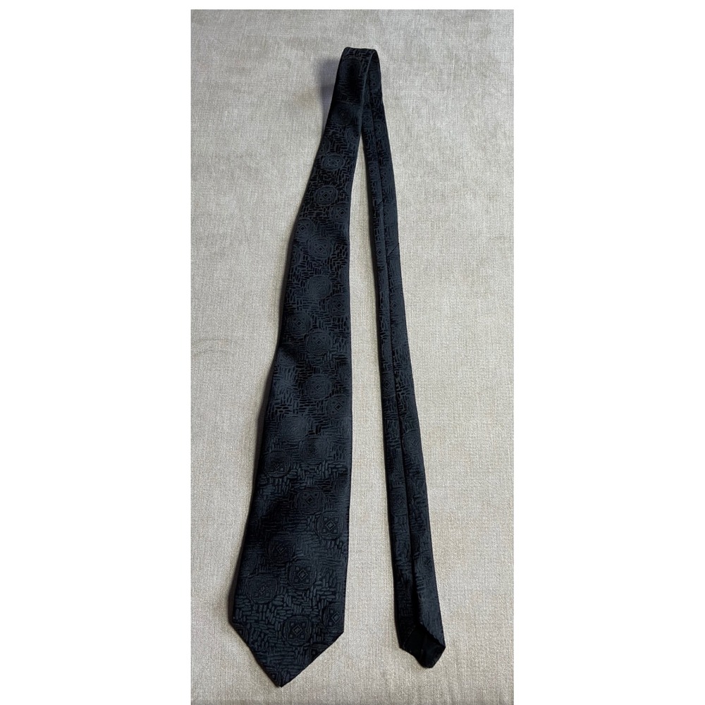 Vintage Velducci Black Terylene Polyester Geometric Medallion Jacquard Necktie